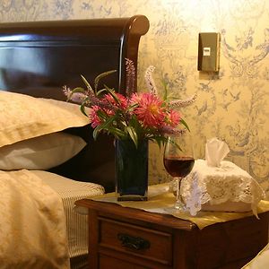 Superior Queen Suite